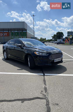 Седан Ford Fusion 2014 в 