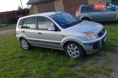 Хэтчбек Ford Fusion 2006 в Ровно