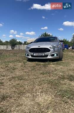 Седан Ford Fusion 2013 в Коломаках