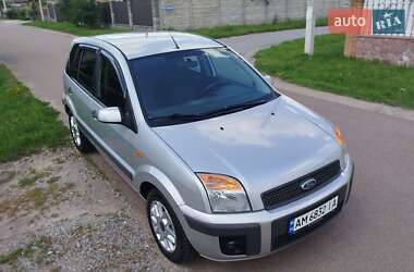 Хэтчбек Ford Fusion 2008 в 