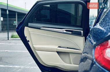Седан Ford Fusion 2014 в 