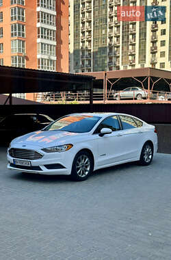 Седан Ford Fusion 2017 в 