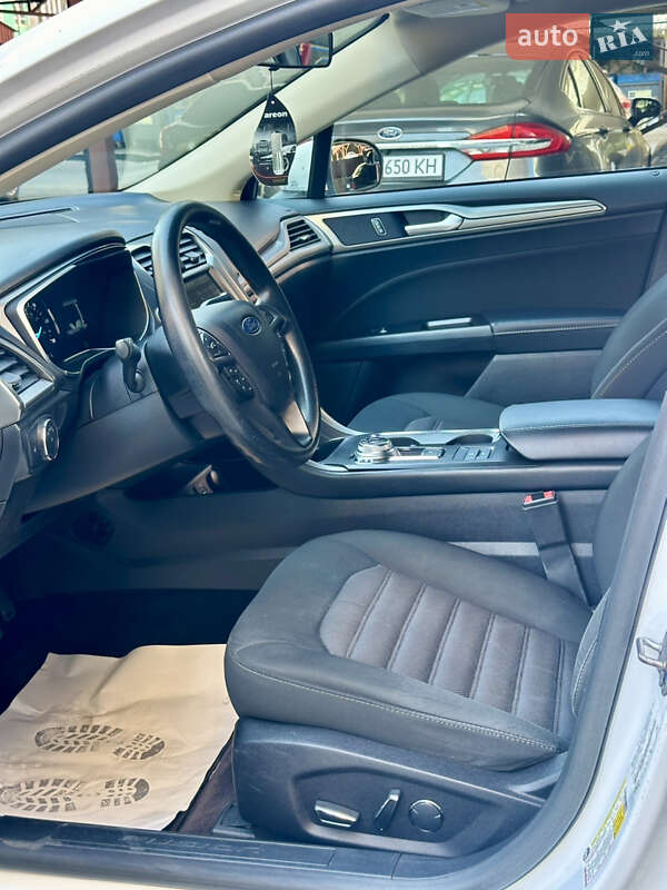 Седан Ford Fusion 2017 в Одессе