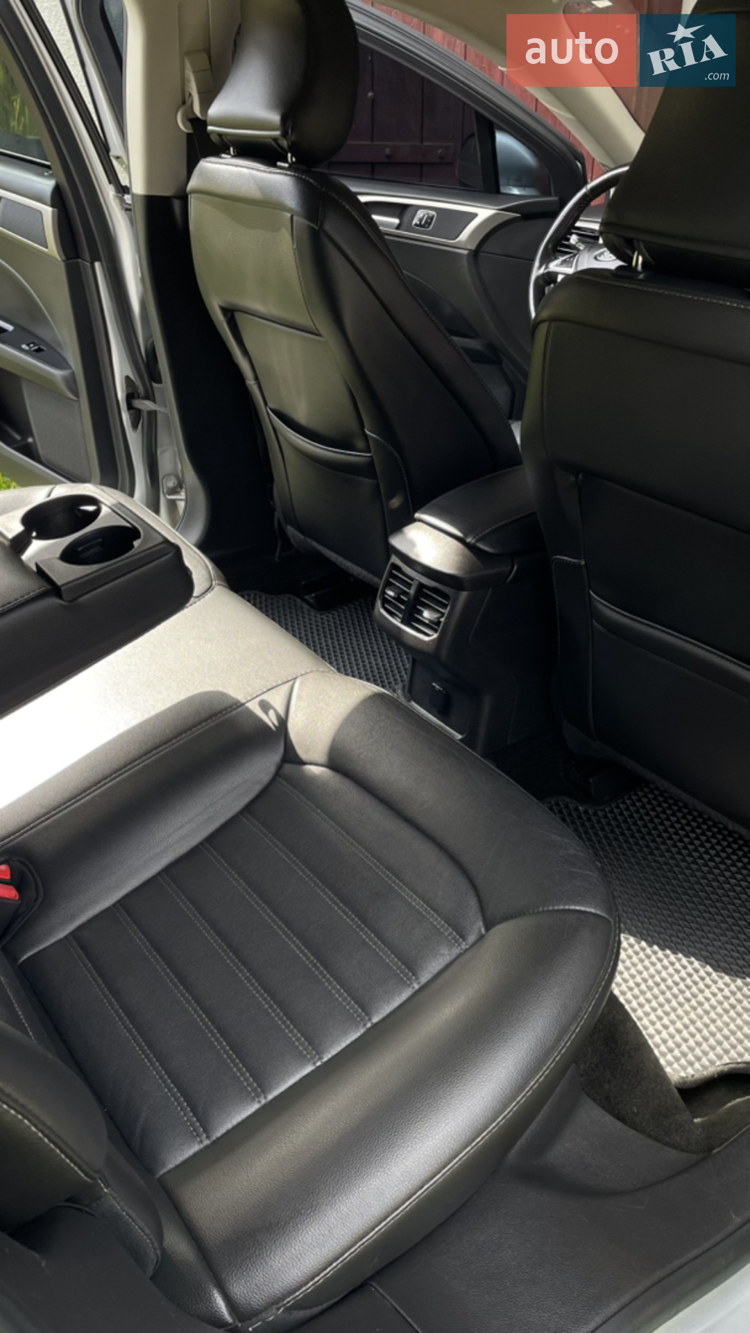2015 Ford Fusion - мініатюра 31