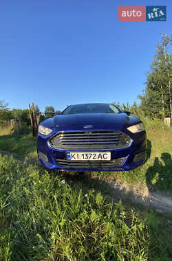 Седан Ford Fusion 2014 в 