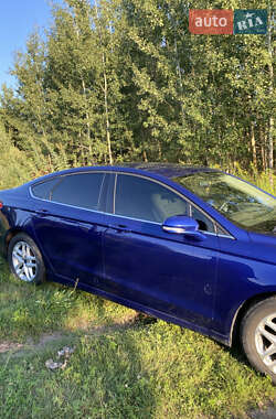 Седан Ford Fusion 2014 в 