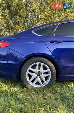 Седан Ford Fusion 2014 в 