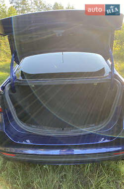 Седан Ford Fusion 2014 в 