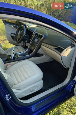 Седан Ford Fusion 2014 в 