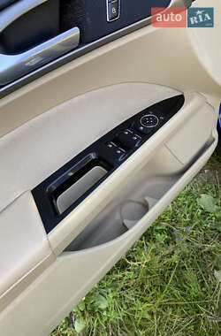 Седан Ford Fusion 2014 в 