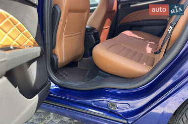 Седан Ford Fusion 2015 в 