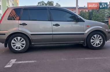 Хетчбек Ford Fusion 2003 в 