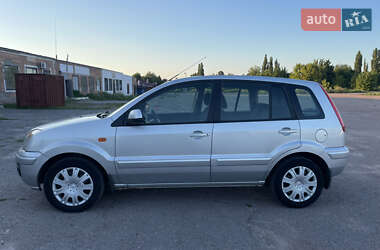 Хэтчбек Ford Fusion 2011 в 