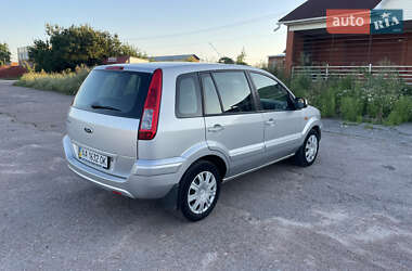 Хэтчбек Ford Fusion 2011 в 