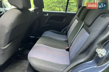 Хэтчбек Ford Fusion 2009 в 
