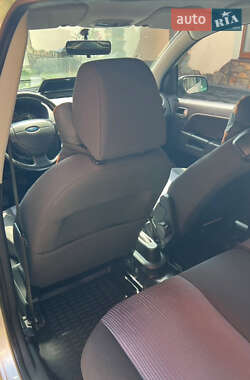 Хэтчбек Ford Fusion 2008 в 