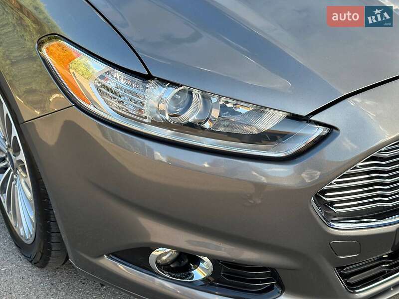 Седан Ford Fusion 2014 в Славянске