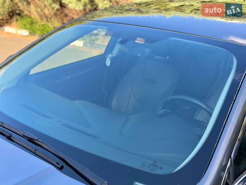 Седан Ford Fusion 2014 в Славянске