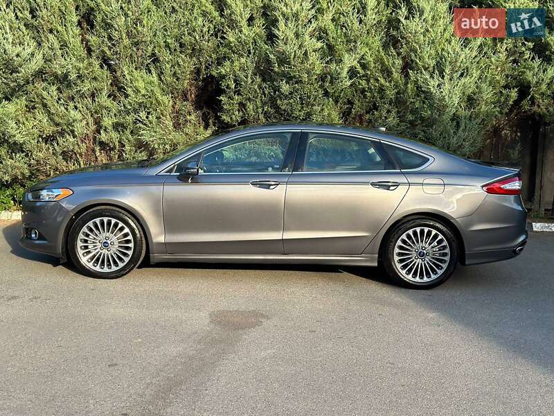 Седан Ford Fusion 2014 в Славянске