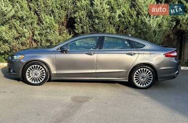 Седан Ford Fusion 2014 в 