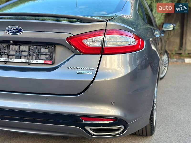 Седан Ford Fusion 2014 в Славянске