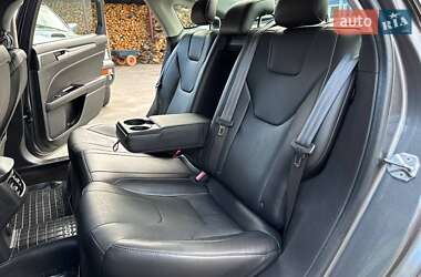Седан Ford Fusion 2014 в 