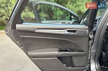 Седан Ford Fusion 2014 в 