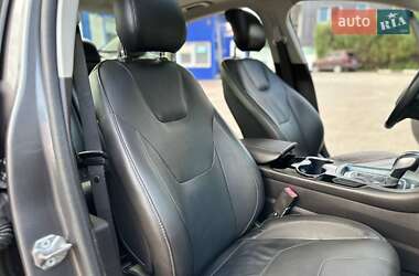 Седан Ford Fusion 2014 в 