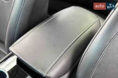 Седан Ford Fusion 2014 в 