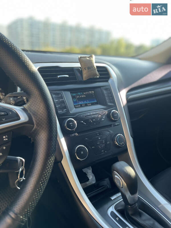 Седан Ford Fusion 2013 в Чернигове