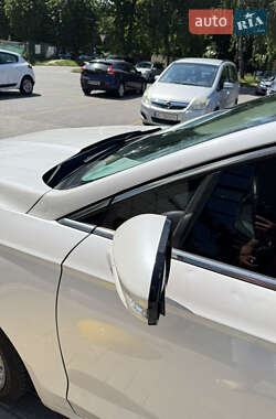 Седан Ford Fusion 2014 в 