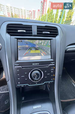 Седан Ford Fusion 2014 в 