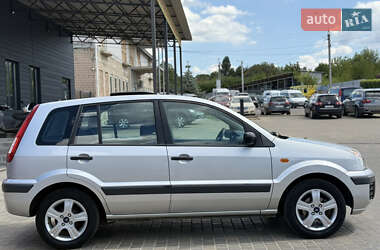 Хэтчбек Ford Fusion 2008 в 