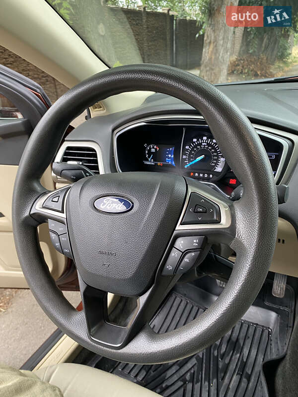 Седан Ford Fusion 2016 в Запорожье