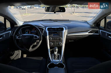 Седан Ford Fusion 2014 в 