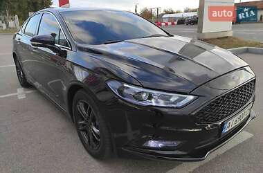 Седан Ford Fusion 2017 в 