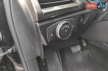 Седан Ford Fusion 2017 в 