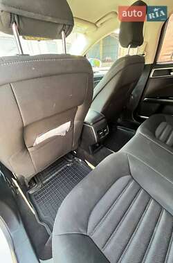 Седан Ford Fusion 2017 в 
