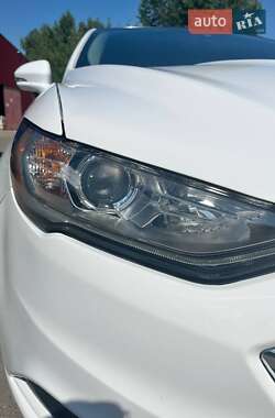 Седан Ford Fusion 2017 в 