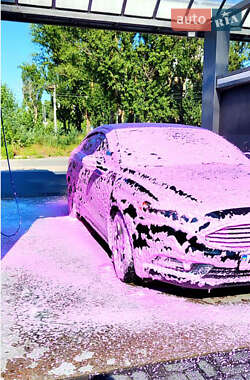 Седан Ford Fusion 2016 в 