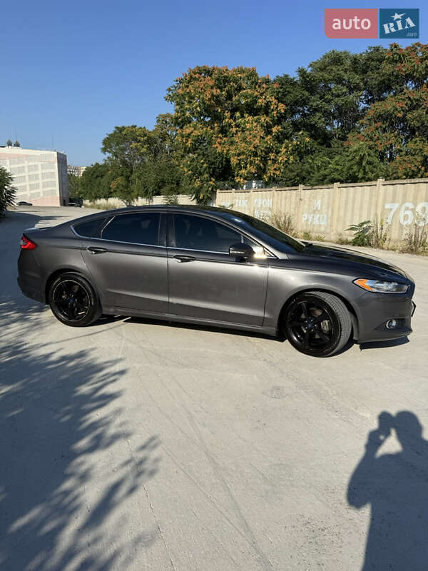 Седан Ford Fusion 2015 в Одессе