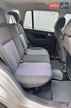 Хэтчбек Ford Fusion 2008 в 