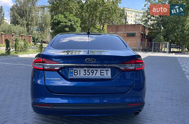 Седан Ford Fusion 2016 в 