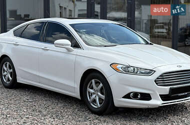 Седан Ford Fusion 2014 в 