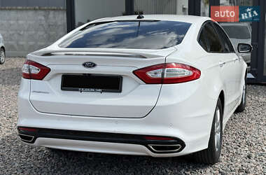 Седан Ford Fusion 2014 в 