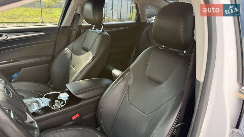 Седан Ford Fusion 2014 в Киеве