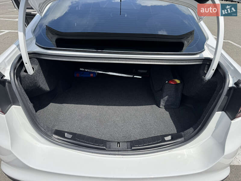 Седан Ford Fusion 2016 в Киеве