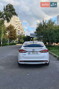 Седан Ford Fusion 2017 в 