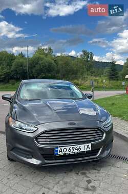 Седан Ford Fusion 2016 в 