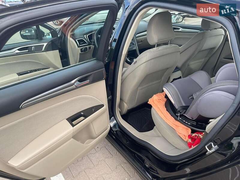 Седан Ford Fusion 2016 в Житомире
